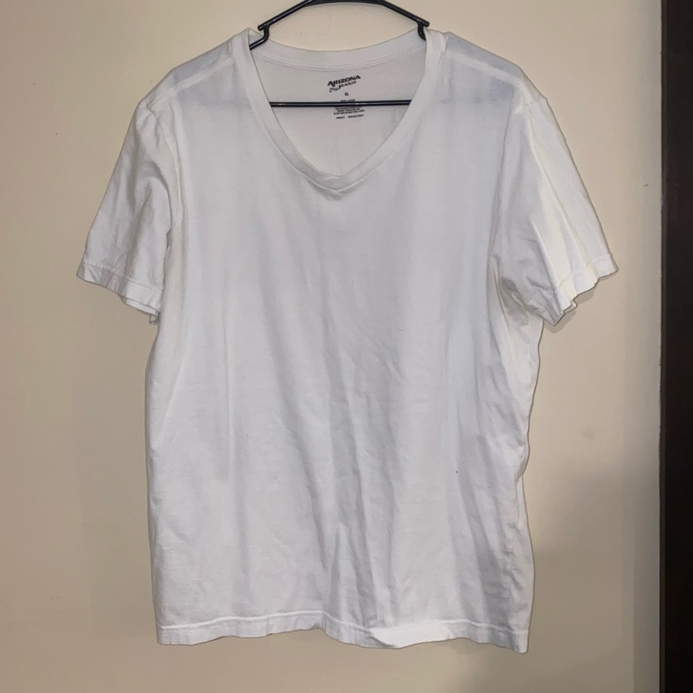 Arizona White V neck t shirt
